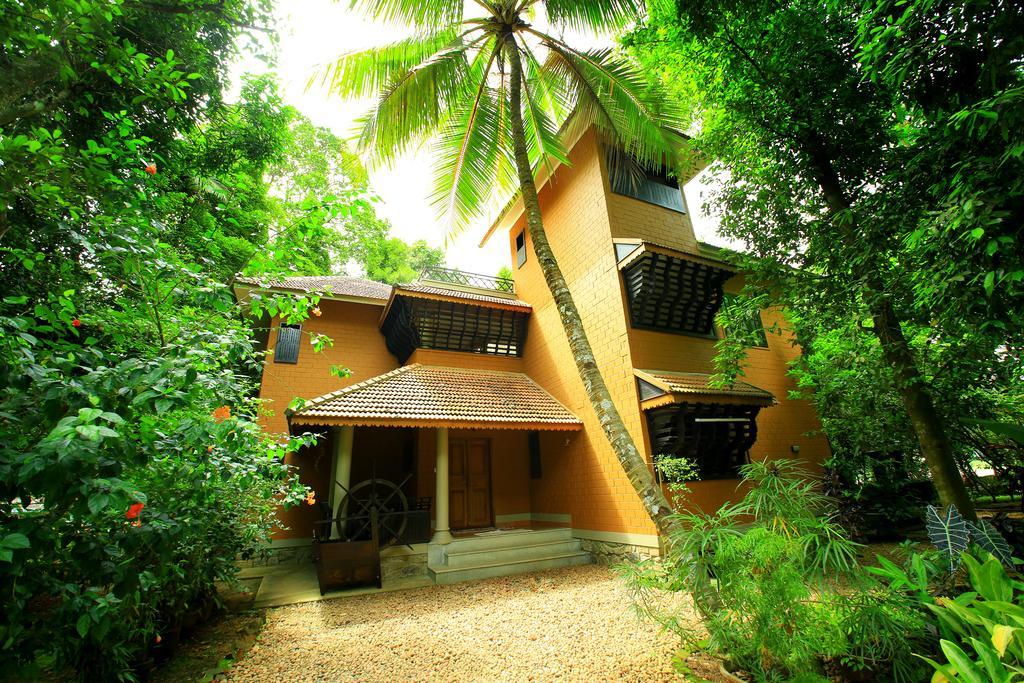 Апартаменти Malakkarethu House Aranmula Екстер'єр фото